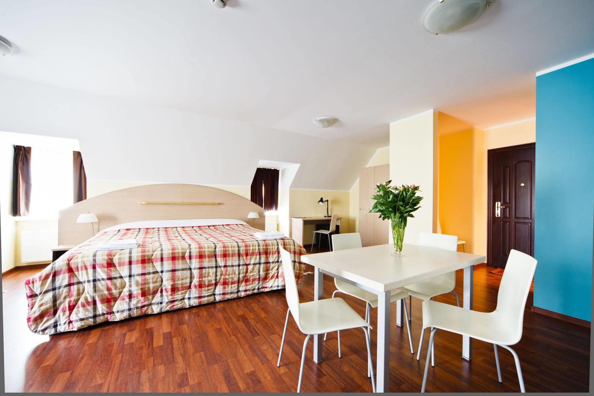 Aparthotel Autosole Riga Exterior photo